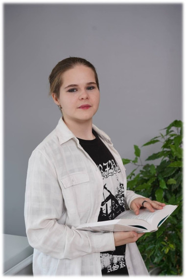 Топольницкая Яна Евгеньевна.